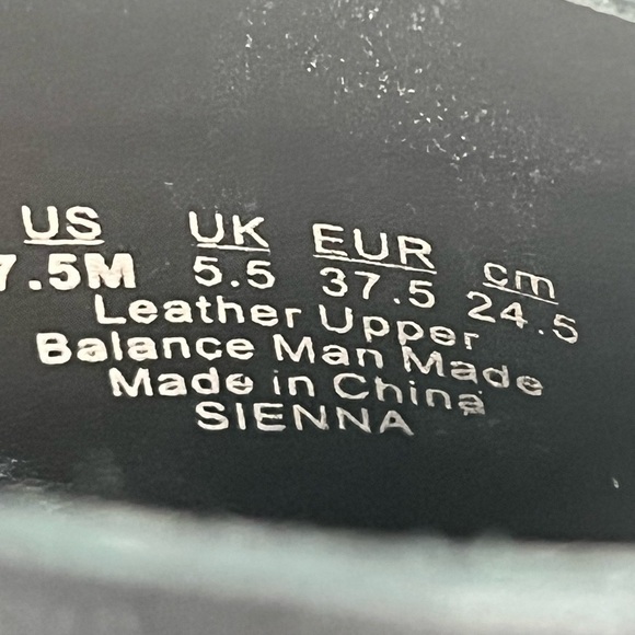 BLEECKER & BOND Sienna Leather Heels Black Size 7.5 Stacked Heel - Picture 14 of 16